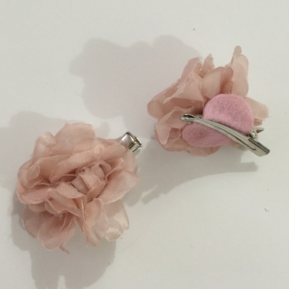 Accessorize Hair Bands and Clips - Picture 4 of 4