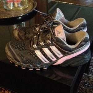 Adidas trail sneakers !!