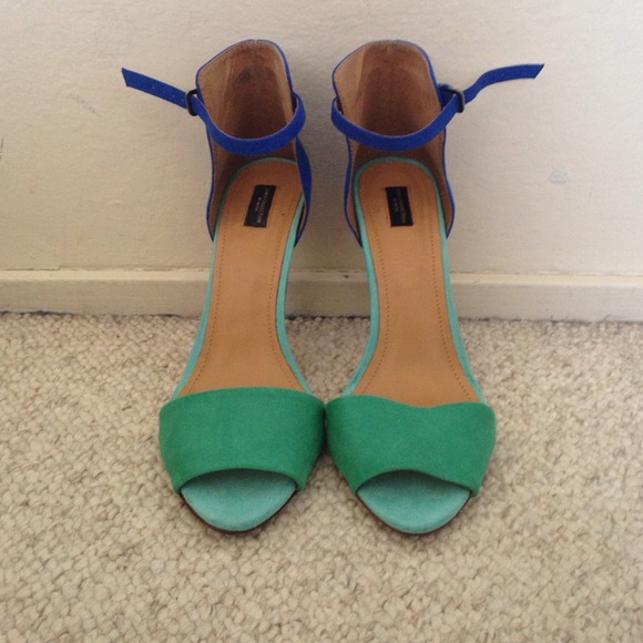 Zara basic sandal - Picture 2 of 4