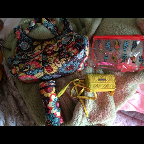 Vera Bradley Handbags - SOLD in BUNDLE! Vera bradley flower shower lot Vera Bradley Handbags - SOLD in BUNDLE! Vera bradley flower shower lot