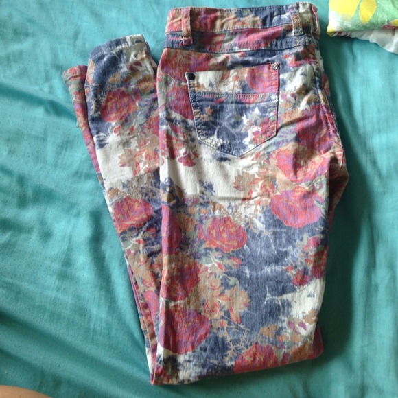Skinny jeans