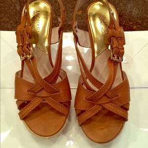 MICHAEL KORS KELI COGNAC BROWN LEATHER WEDGE
