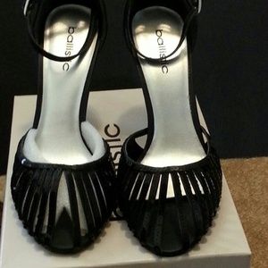 Price reduction**Black  shoes.