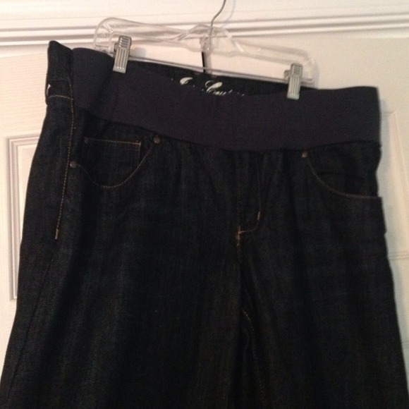 Juicy couture bell bottom jeans