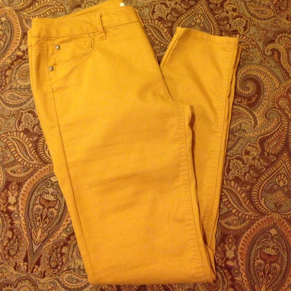 Mustard Yellow Full Length Lightweight Jeans - Picture 4 of 4