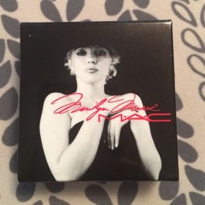 LIMITED MAC 💄Marilyn Monroe 💄