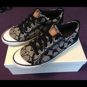 Coach size 7.5 Barrett sneakers