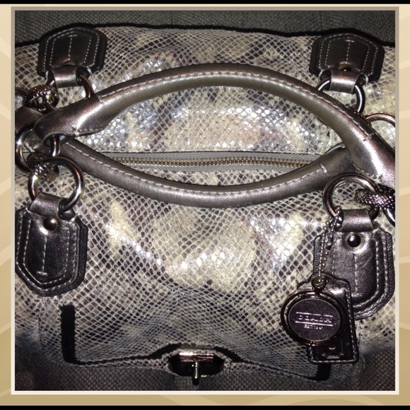 Rare Coach exotic print - Picture 2 of 4