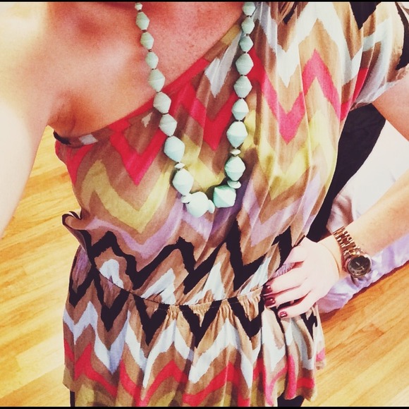 *SALE*• BCBGeneration chevron one-shoulder top •