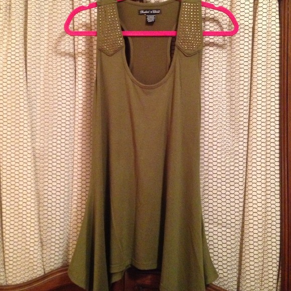 Rachael & Chloe Tops - Free For Christmas😊🎈Brass/Olive  green shirt