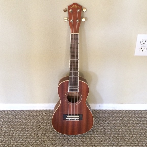 Lanakai Concert Ukulele