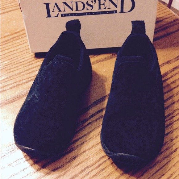 Lands End...boys size 8 black suede slip ons!