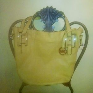 Beautiful  MK  never used bag!