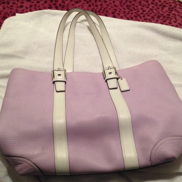 Coach Lilac and White Leather Bag