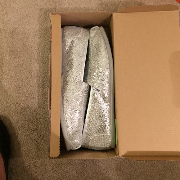 Toms shoes