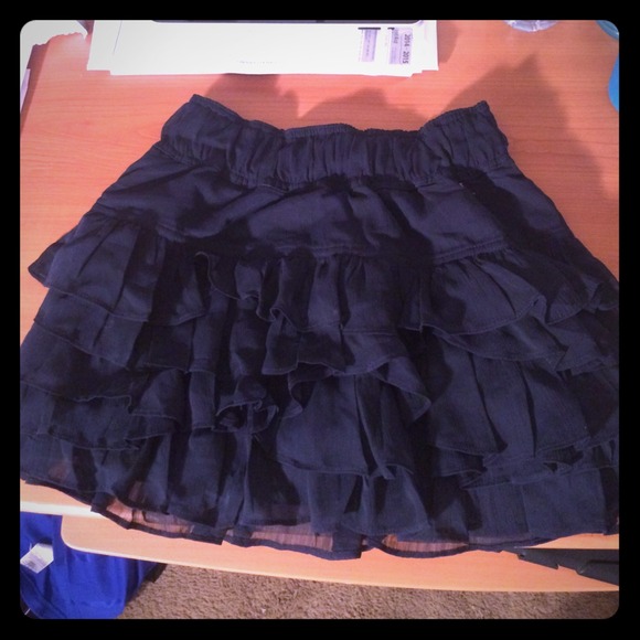 NWOT hollister ruffled blue skirt