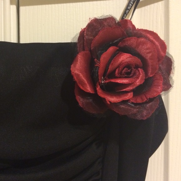 Party dress - Picture 4 of 4