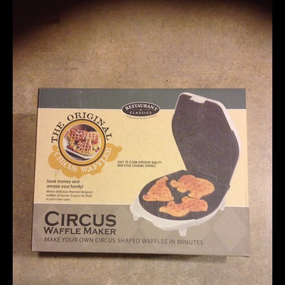 Cute Circus Animal Waffle Maker
