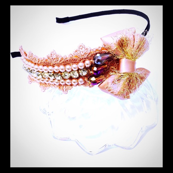 ✨On Hold for Donna✨ Headband