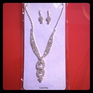 Bridal/wedding prom necklace and earrings