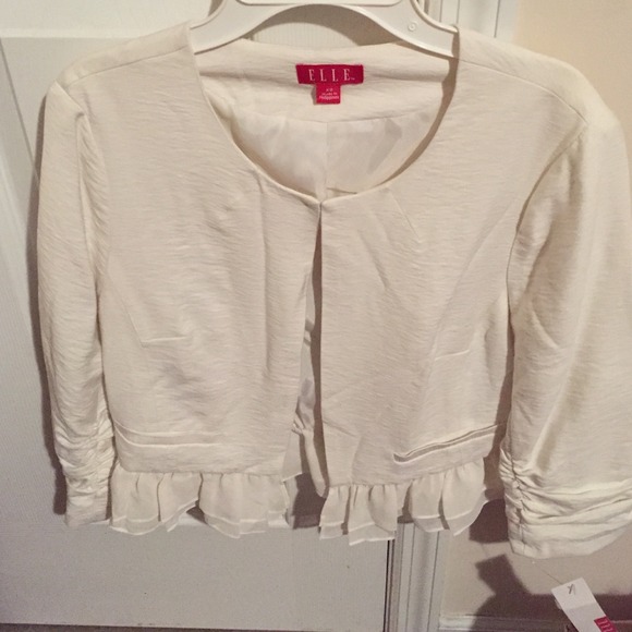 Off-white ruffled blazer ELLE