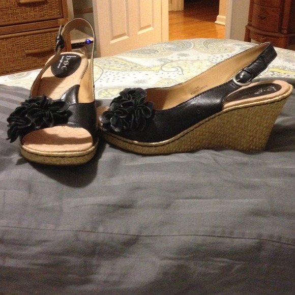New Shoes - Picture 1 of 3