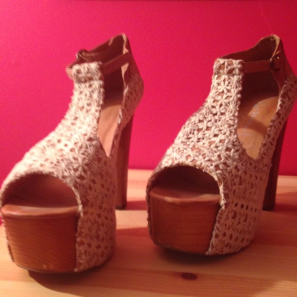 Jeffrey Campbell cream laced open toe heel sandal