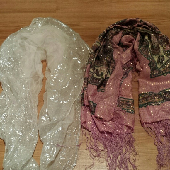 **SOLD ON MERCARI** Long fashion scarf - Picture 1 of 3