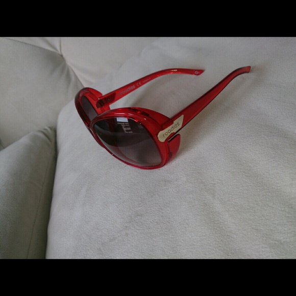 Eye gear - Picture 2 of 3