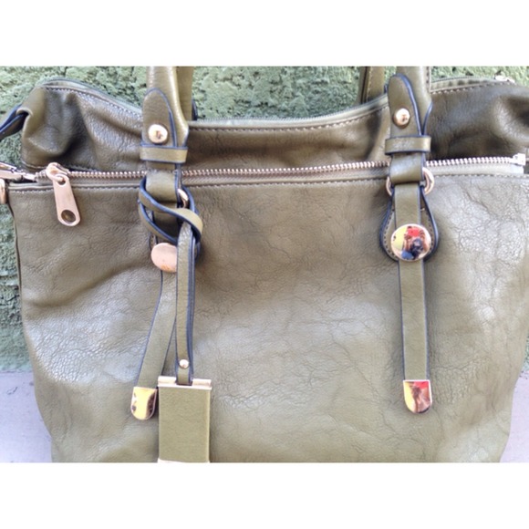 2 in 1 Handbag - Picture 2 of 3