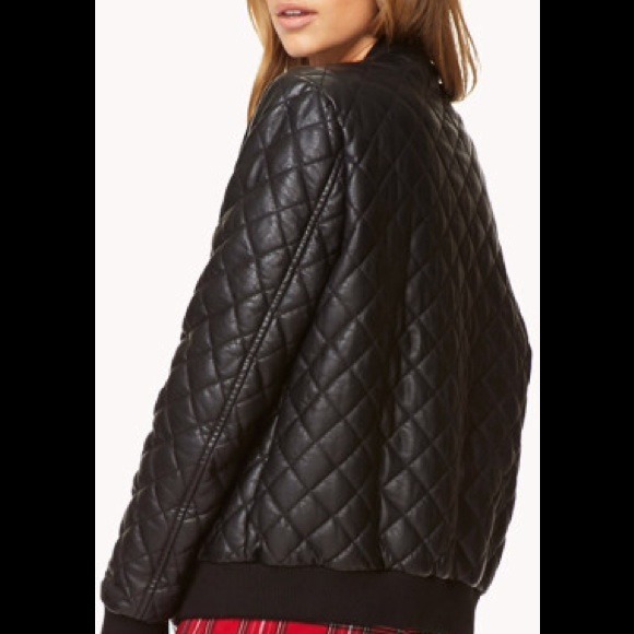 ๐ price! Black Faux Leather Bomber Jacket - Picture 2 of 4
