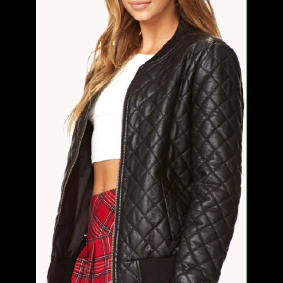 ๐ price! Black Faux Leather Bomber Jacket - Picture 4 of 4