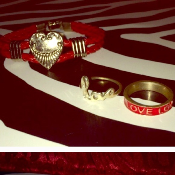 🚫Sold🚫N͜͡E͜͡W͜͡ 3 Piece LOVE Rings & Bracelet - Picture 2 of 4