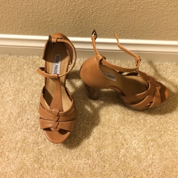 Steve Madden Heels - Picture 2 of 4