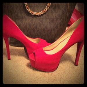 Bright red pump