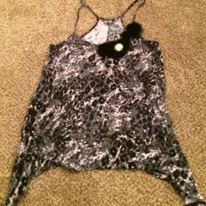 Black, grey, white spotted tank black accent piece