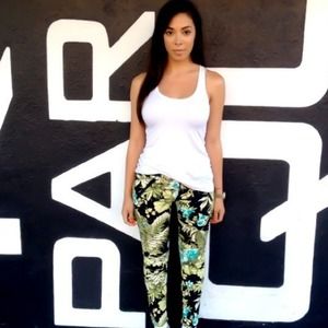 Patterned slim pant