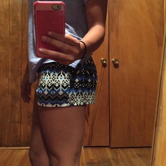 Aztec Shorts! - Picture 3 of 3