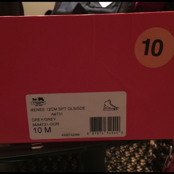 🎄🎁Gifted!! Coach Renee high top sneakers! 👟 - Picture 3 of 3