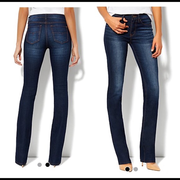 New York & Co Dark Wash blue jeans