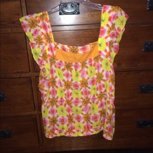 Flirty floral tank