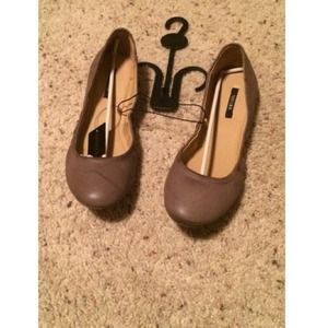Forever 21 Taupe Flats