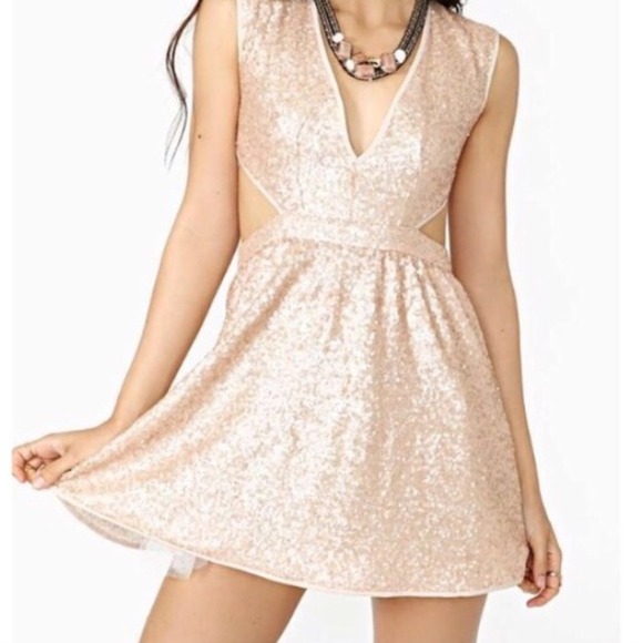 Nasty Gal Dancing Queen Dress 💘💋