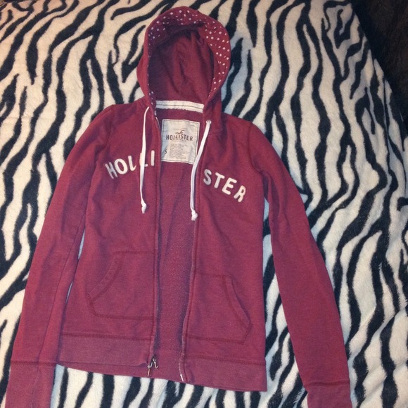 Hollister sweatshirt!