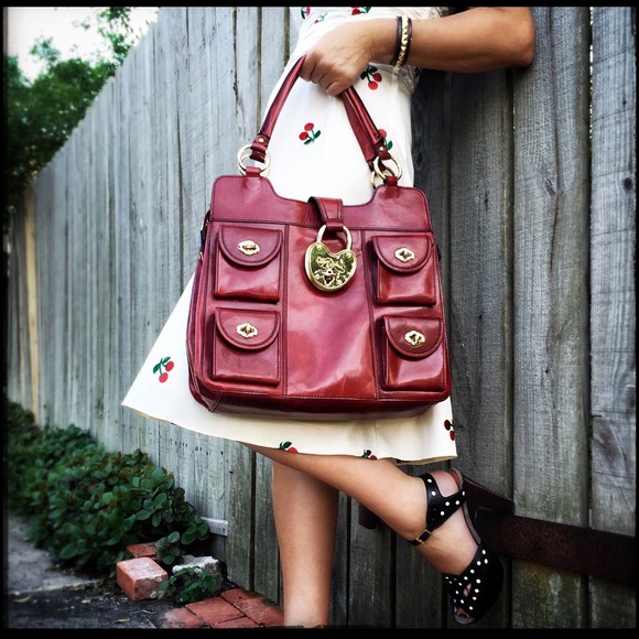 Betsey Johnson Handbags - NWT Betsey Johnson "Lock It Up" Bag