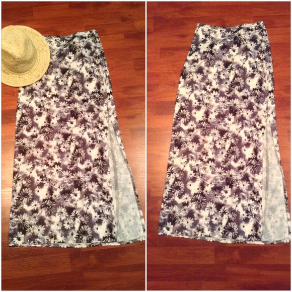 FLOWER MAXI SKIRT
