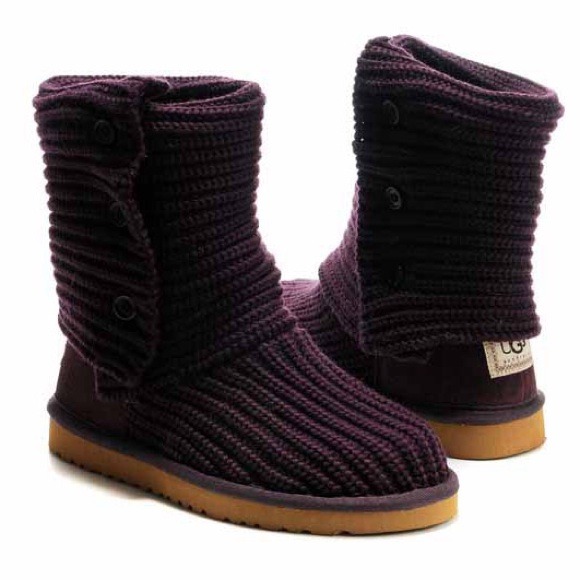🚫SOLD🚫Size 7 Women's Ugg Boots Classic Cardy