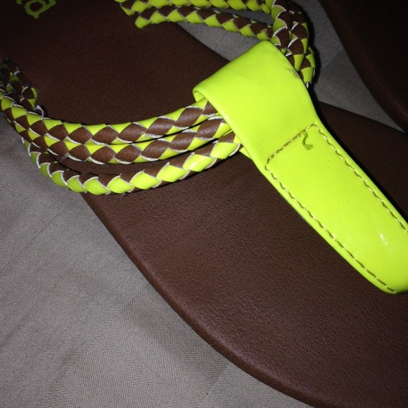 Sandals - Picture 3 of 3