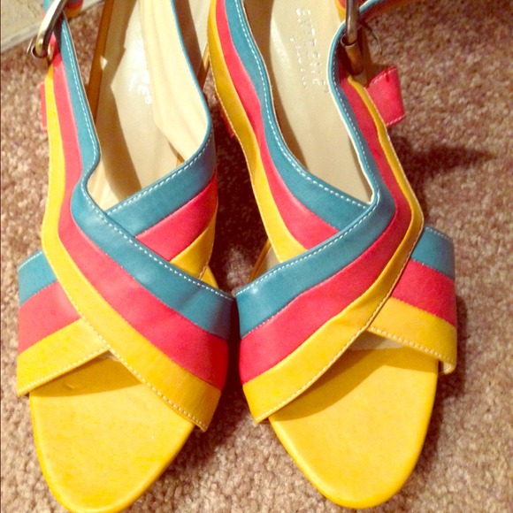 Color Blocked heels size 10