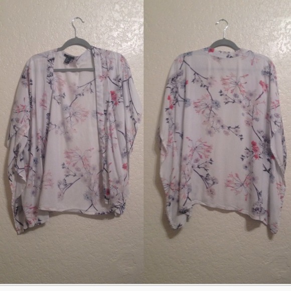 Cute fun Kimono with orchid flower print ☺️